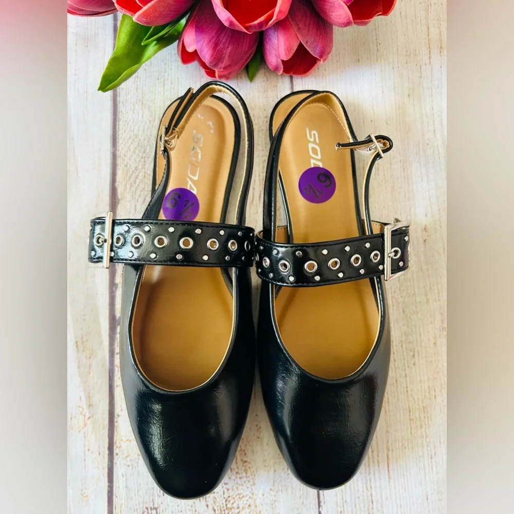 SODA Black Patent Leather Slingback Mary Jane Buckle Grommet Round Toe Flats